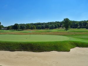 Moraine 17th Green